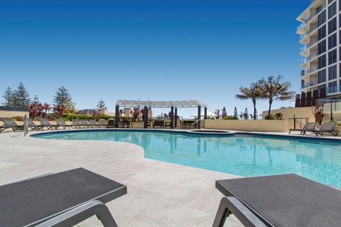 Mantra Mooloolaba Beach - Sunshine Coast Tourism 11