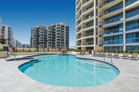 Mantra Mooloolaba Beach - Sunshine Coast Tourism 10