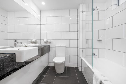 Hotel Grand Chancellor Palm Cove - Sunshine Coast Tourism 12