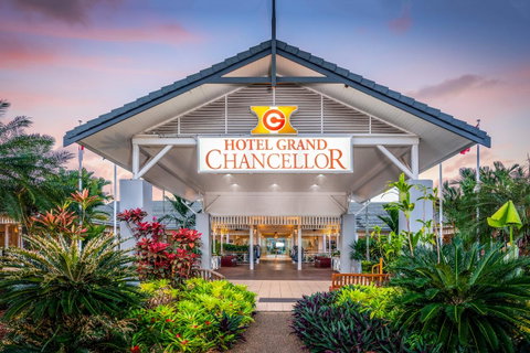 Hotel Grand Chancellor Palm Cove - Sunshine Coast Tourism 1