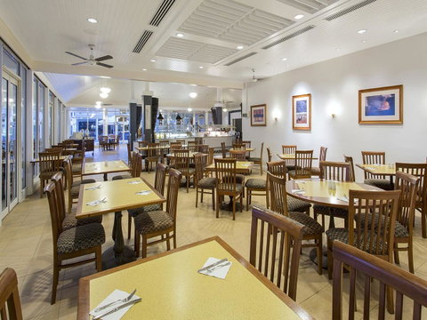 Hotel Grand Chancellor Palm Cove - Sunshine Coast Tourism 37