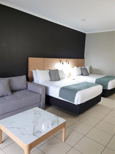Hotel Grand Chancellor Palm Cove - Sunshine Coast Tourism 14