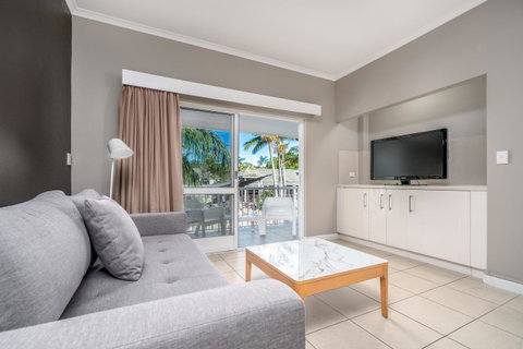 Hotel Grand Chancellor Palm Cove - Sunshine Coast Tourism 11