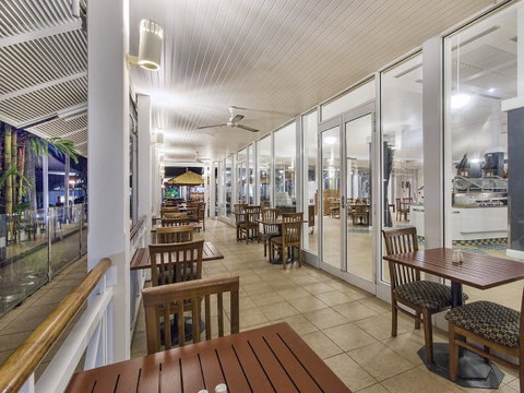 Hotel Grand Chancellor Palm Cove - Sunshine Coast Tourism 30