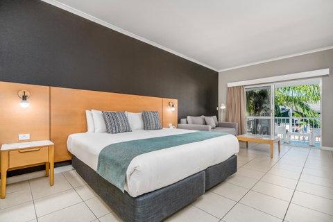 Hotel Grand Chancellor Palm Cove - Sunshine Coast Tourism 8
