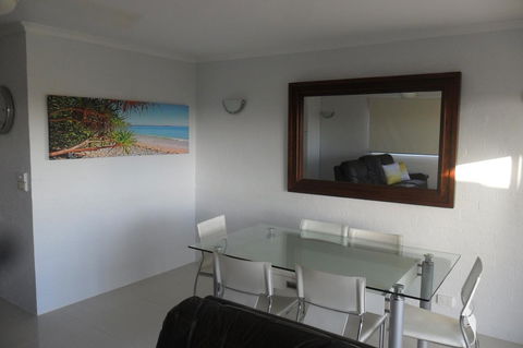 Myuna Holiday Apartments - Holiday Sunshine Coast 9