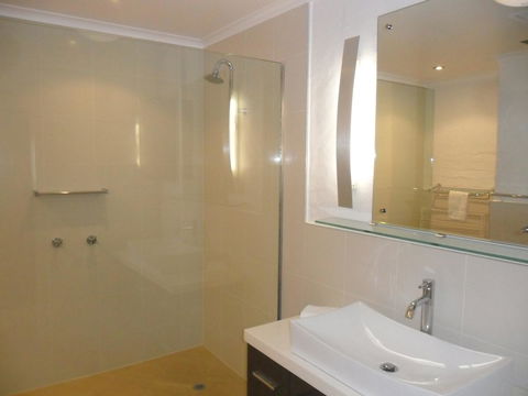 Myuna Holiday Apartments - Holiday Sunshine Coast 38