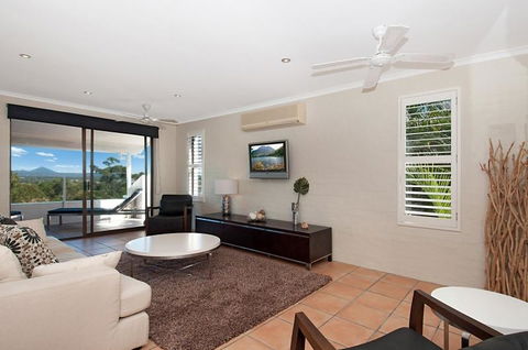 Myuna Holiday Apartments - Holiday Sunshine Coast 24
