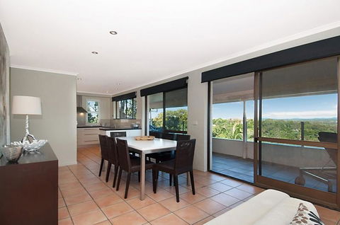 Myuna Holiday Apartments - Holiday Sunshine Coast 23