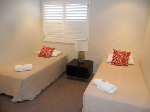 Myuna Holiday Apartments - Holiday Sunshine Coast 43