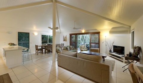 The Retreat Beach Houses - Sunshine Coast Tourism 6