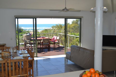 The Retreat Beach Houses - Sunshine Coast Tourism 7