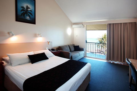Whitsunday Sands Resort - Sunshine Coast Tourism 0