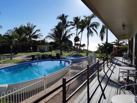 Whitsunday Sands Resort - Sunshine Coast Tourism 19