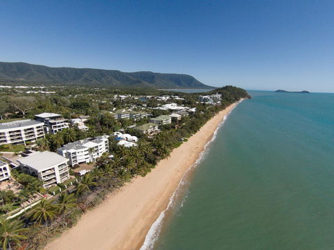 On The Beach Apartments - Holiday Sunshine Coast 16