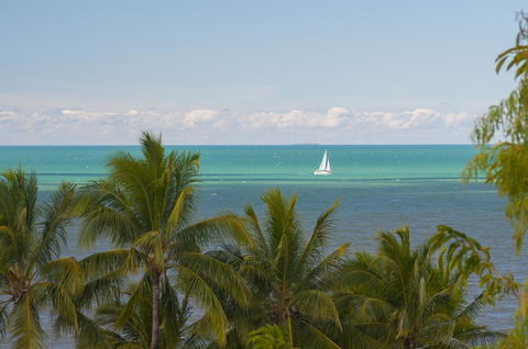 On The Beach Apartments - Holiday Sunshine Coast 15