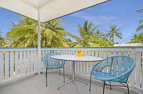 By The Sea Port Douglas - Holiday Sunshine Coast 16