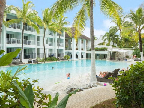 Beach Club Port Douglas Luxury Apartments - Sunshine Coast Tourism 0