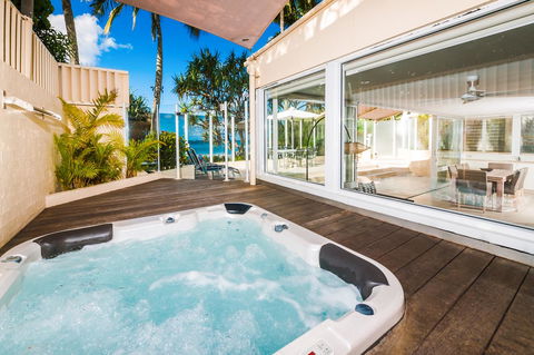 Netanya Noosa Beachfront Resort - Sunshine Coast Tourism 28