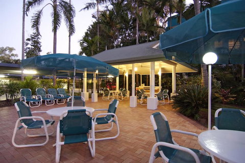 Agincourt Beachfront Apartments - Holiday Sunshine Coast 7