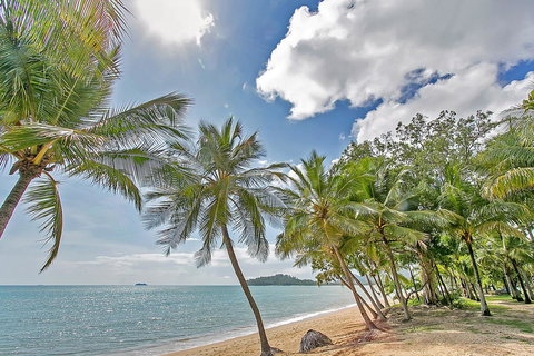 Agincourt Beachfront Apartments - Holiday Sunshine Coast 3