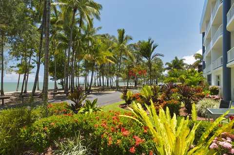 Agincourt Beachfront Apartments - Holiday Sunshine Coast 26