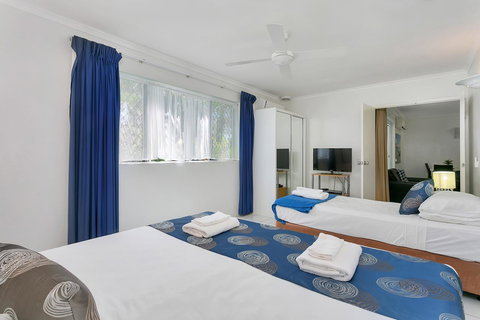 Agincourt Beachfront Apartments - Holiday Sunshine Coast 16