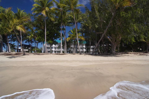 Agincourt Beachfront Apartments - Holiday Sunshine Coast 24