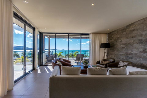 Mirage Whitsundays - Sunshine Coast Tourism 22