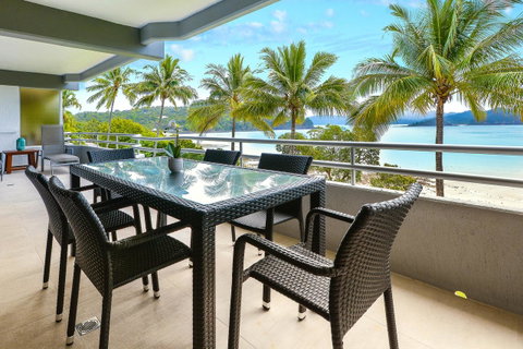 Frangipani 104 - Hamilton Island - Sunshine Coast Tourism 0