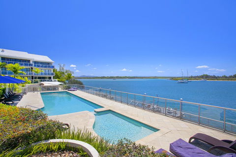 Noosa Shores Resort - Holiday Sunshine Coast 13