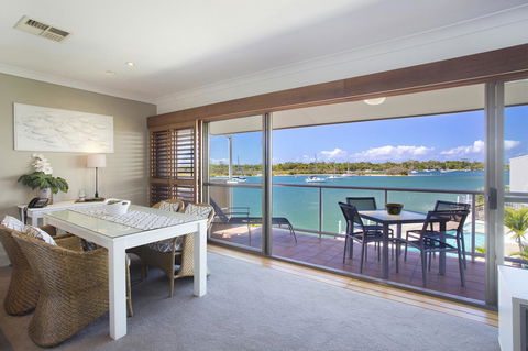Noosa Shores Resort - Holiday Sunshine Coast 22