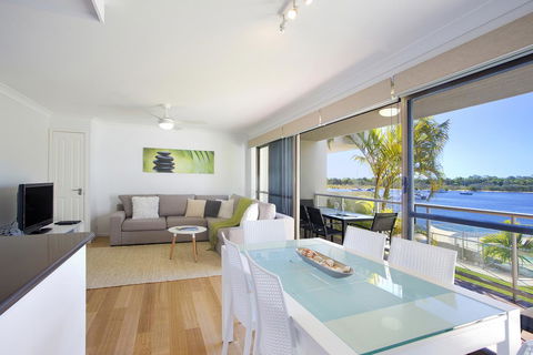 Noosa Shores Resort - Holiday Sunshine Coast 6