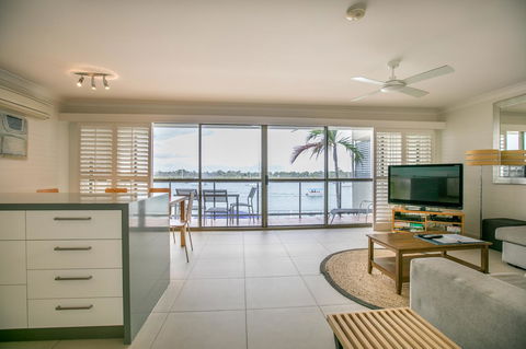 Noosa Shores Resort - Holiday Sunshine Coast 4