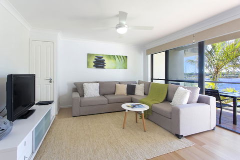 Noosa Shores Resort - Holiday Sunshine Coast 38