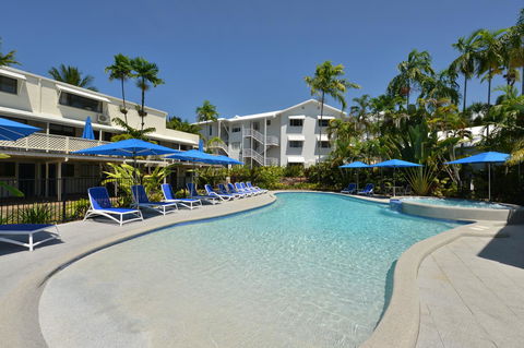 Seascape Holidays At Beachfront Terraces - Holiday Sunshine Coast 0