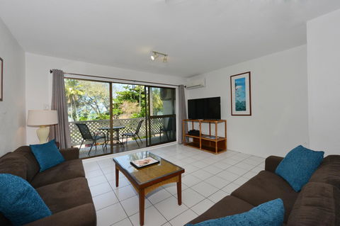 Seascape Holidays At Beachfront Terraces - Holiday Sunshine Coast 3