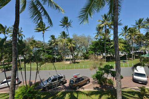 Seascape Holidays At Beachfront Terraces - Holiday Sunshine Coast 28