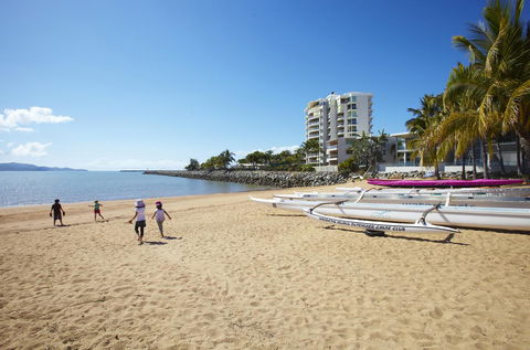 Mariners North Holiday Apartments - Sunshine Coast Tourism 1