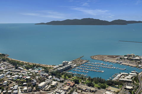 Mariners North Holiday Apartments - Sunshine Coast Tourism 21