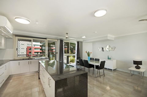 Mariners North Holiday Apartments - Sunshine Coast Tourism 29