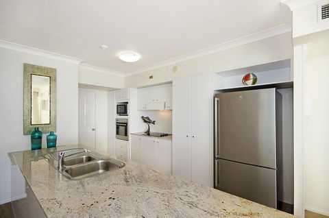 Mariners North Holiday Apartments - Sunshine Coast Tourism 24