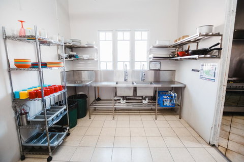 Mad Monkey Central - Sunshine Coast Tourism 42