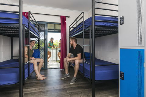 Summer House Cairns - Sunshine Coast Tourism 30