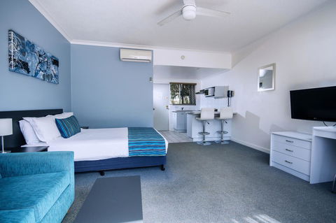 The Beach Motel Hervey Bay - Holiday Sunshine Coast 9