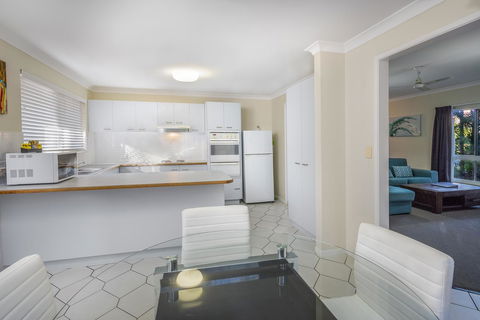 The Beach Motel Hervey Bay - Holiday Sunshine Coast 25