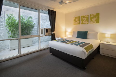 The Beach Motel Hervey Bay - Holiday Sunshine Coast 1