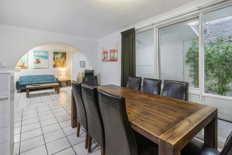 The Beach Motel Hervey Bay - Holiday Sunshine Coast 22
