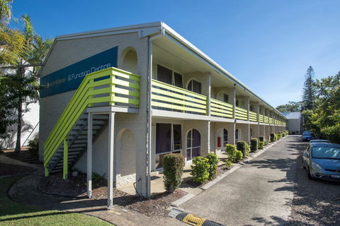 The Beach Motel Hervey Bay - Holiday Sunshine Coast 10