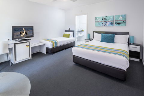 The Beach Motel Hervey Bay - Holiday Sunshine Coast 2